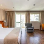 Barra Premium - Flat Com Servicos, Recepcao 24 Horas, Piscina, Academia E Balsa Para Praia!