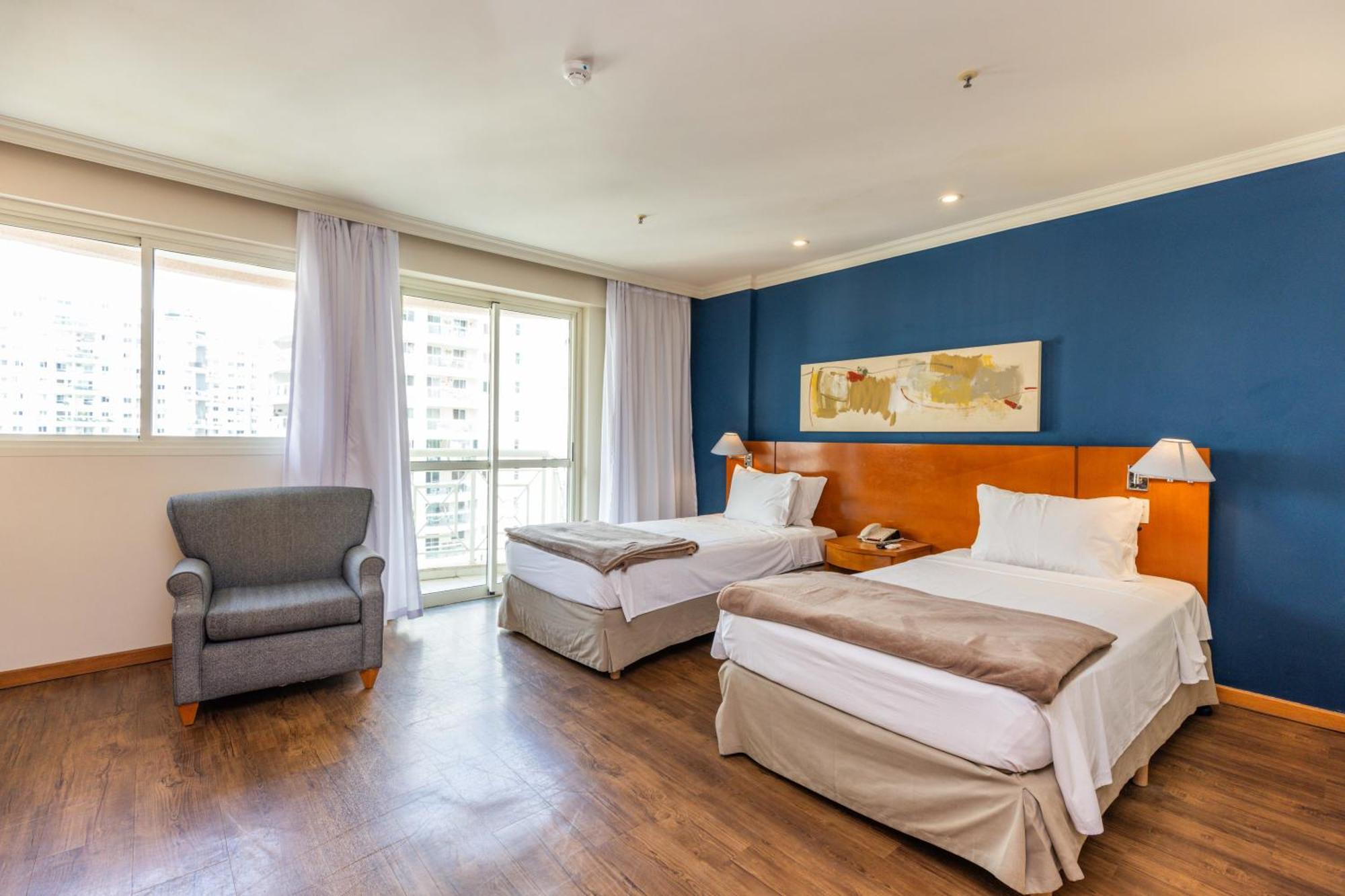 Barra Premium - Flat Com Servicos, Recepcao 24 Horas, Piscina, Academia E Balsa Praia! Apartamento *