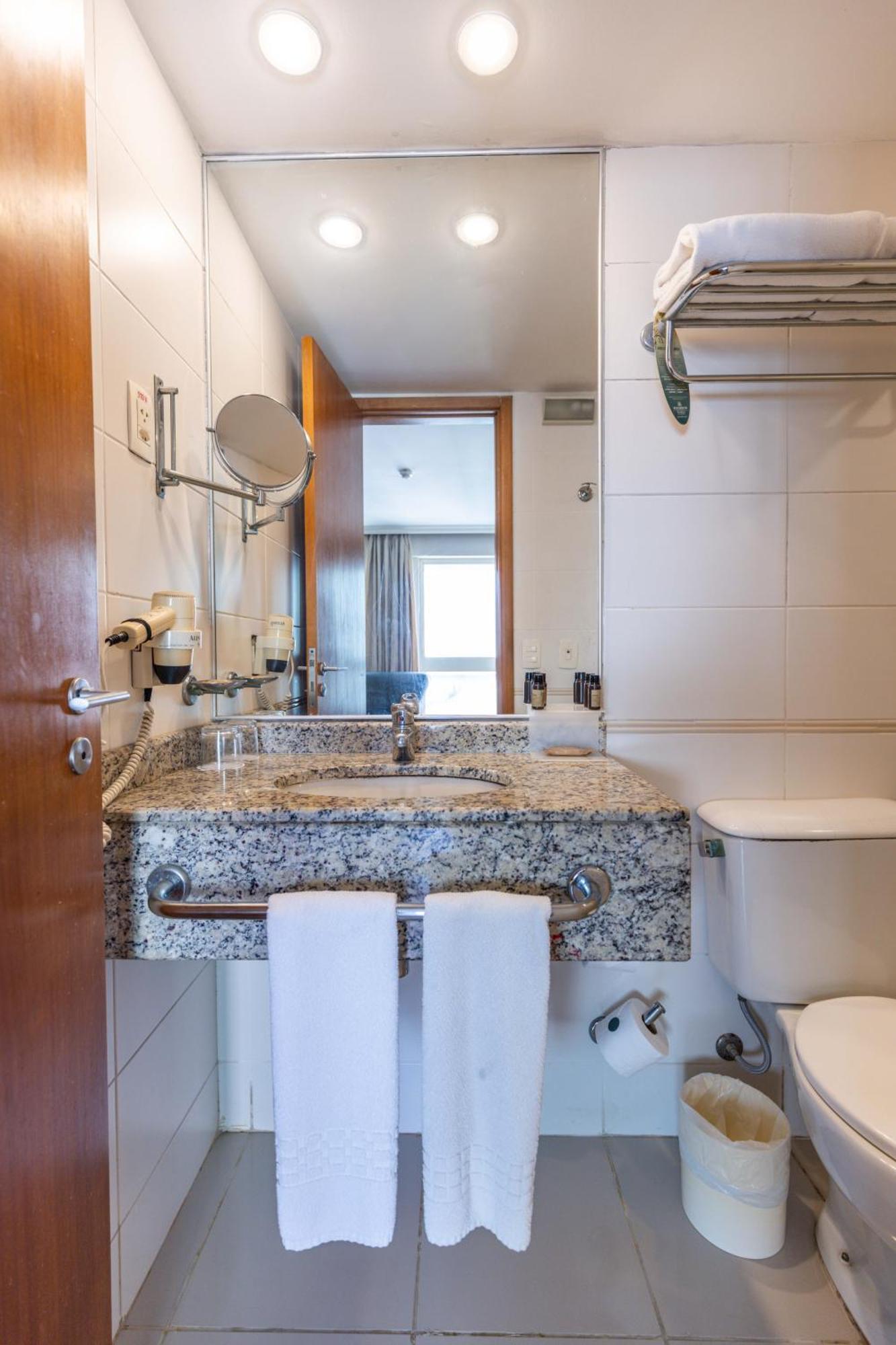 Barra Premium - Flat Com Servicos, Recepcao 24 Horas, Piscina, Academia E Balsa Praia! * Río de Janeiro